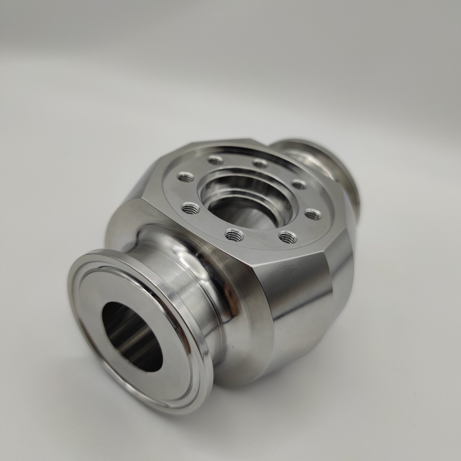 Precision Machined Stainless Steel Valve Body