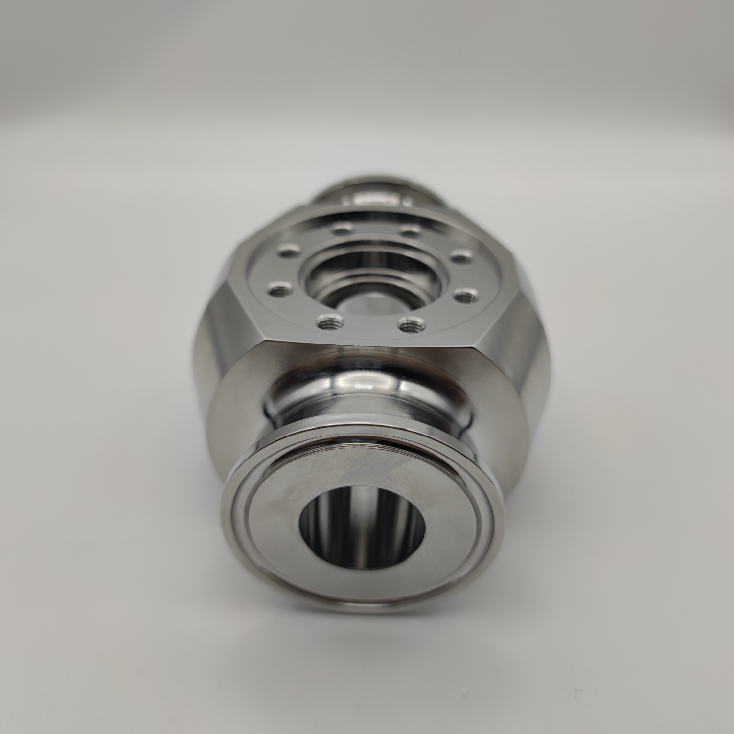 Precision Machined Stainless Steel Valve Body
