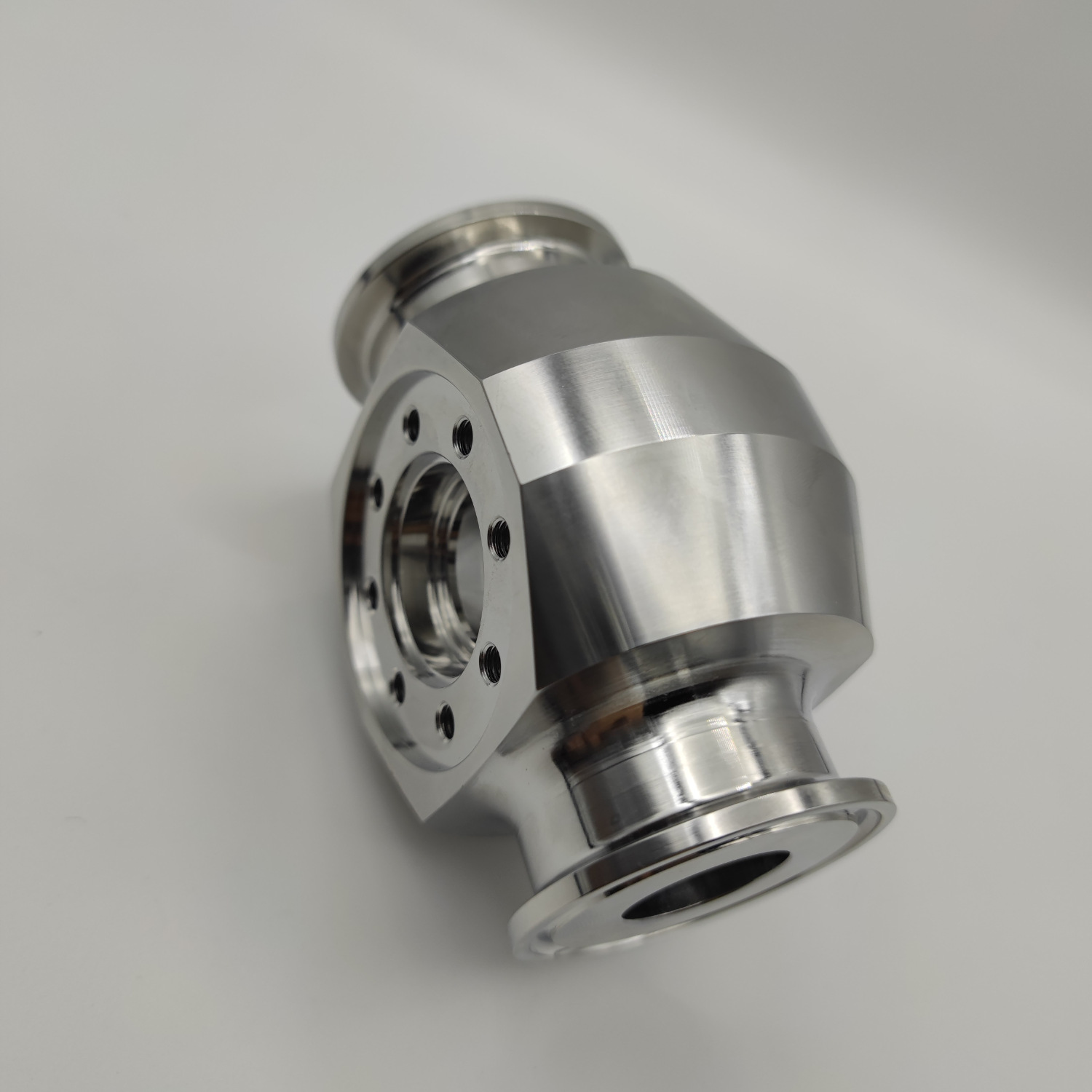 Precision Machined Stainless Steel Valve Body